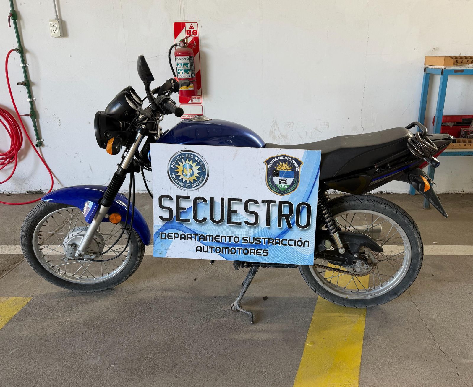La policía secuestró una motocicleta con presuntas irregularidades en Viedma